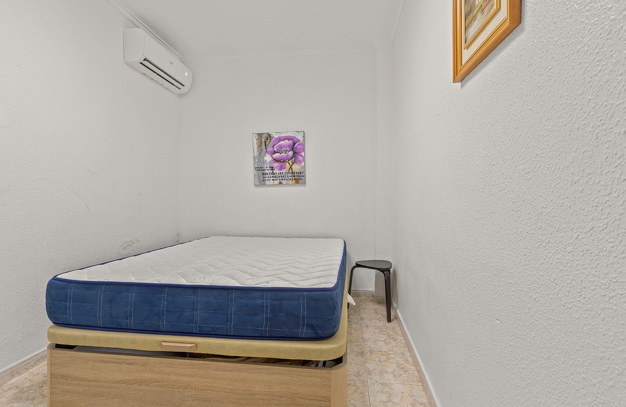 Sprzedaż - Apartament - Torrevieja - 