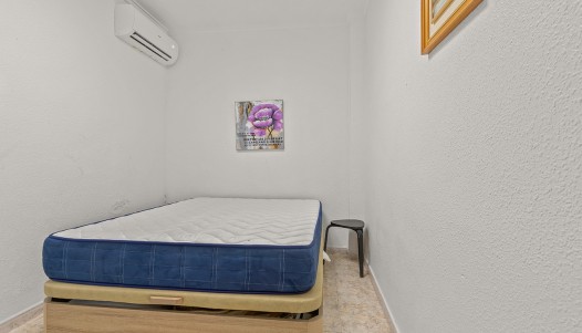 Resale - Apartment - Torrevieja - Playa de los Náufragos