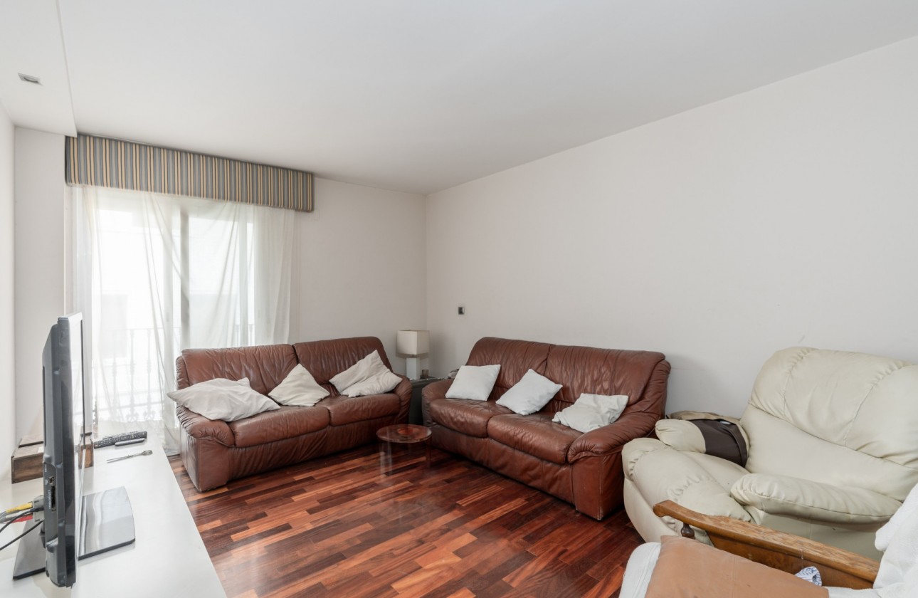 Revente - Apartment - Alicante - Centre