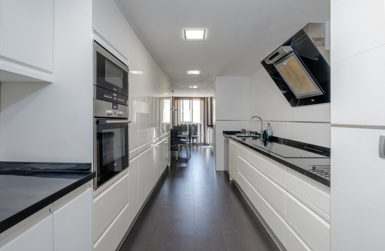 Revente - Apartment - Alicante - Centre