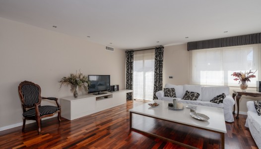 Resale - Apartment - Alicante - Center