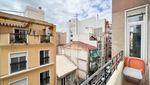 Resale - Apartment - Alicante - Center