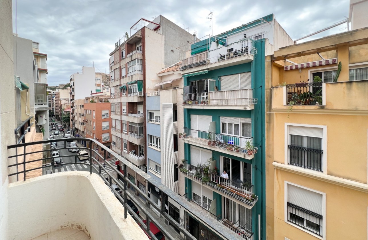 Segunda mano - Apartamento - Alicante - Centro