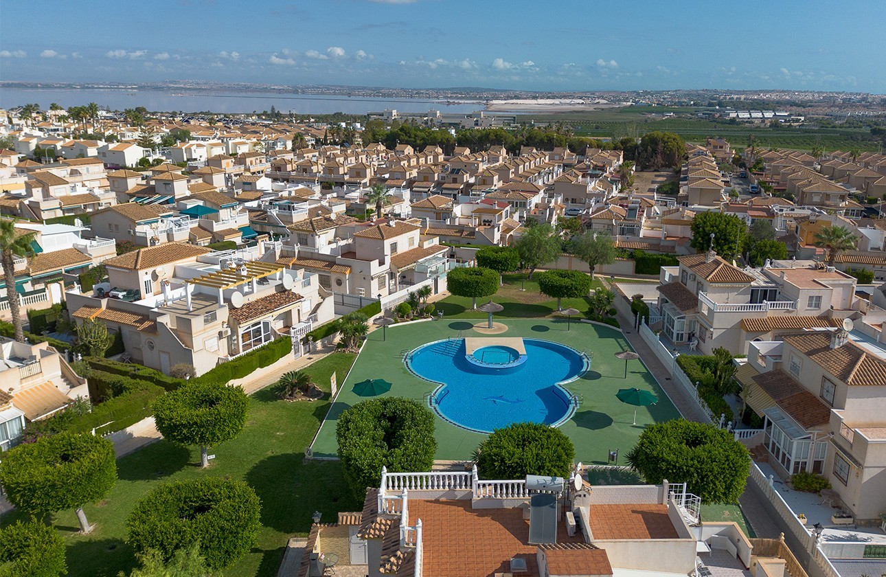 Sprzedaż - Bungalow - Torrevieja - Los altos