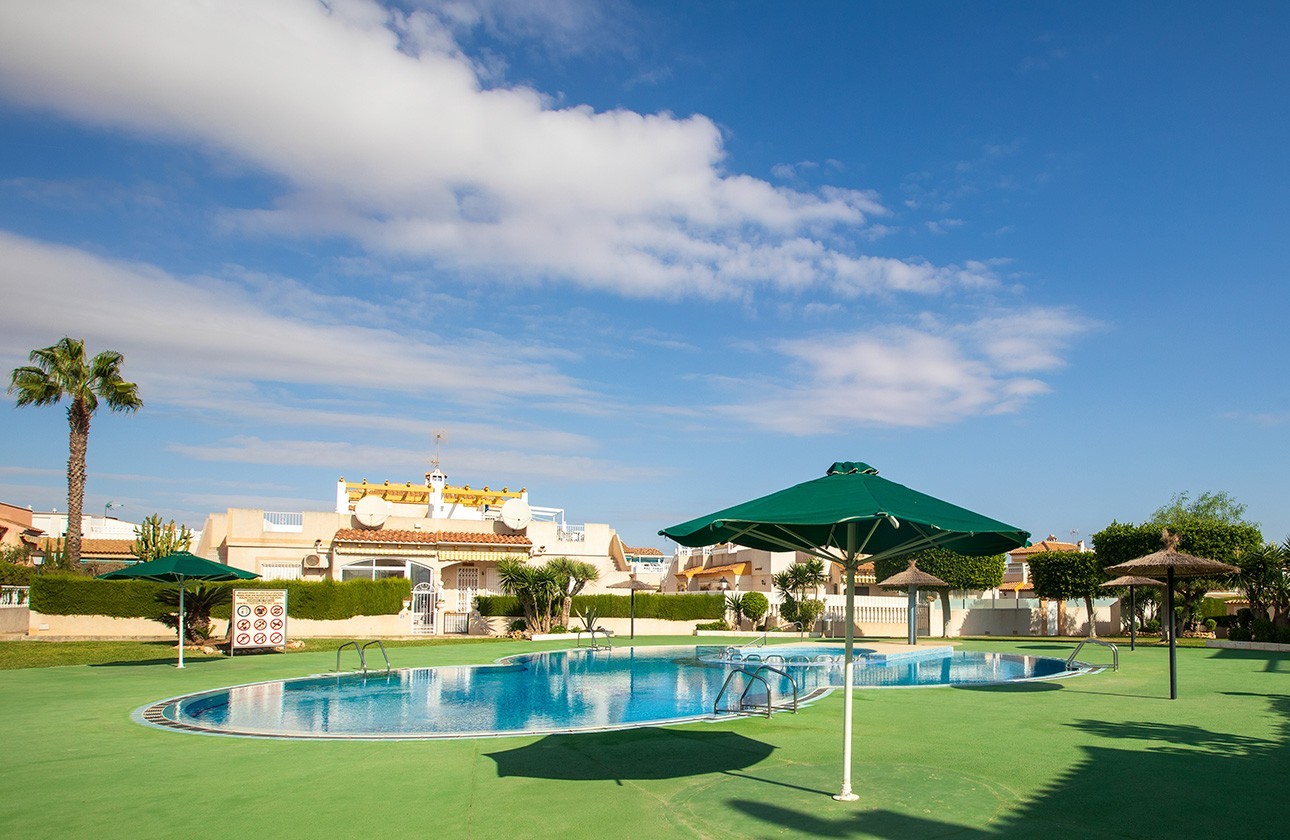 Segunda mano - Bungalow - Torrevieja - Los Altos