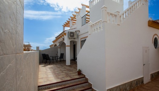 Sprzedaż - Bungalow - Torrevieja - Los altos