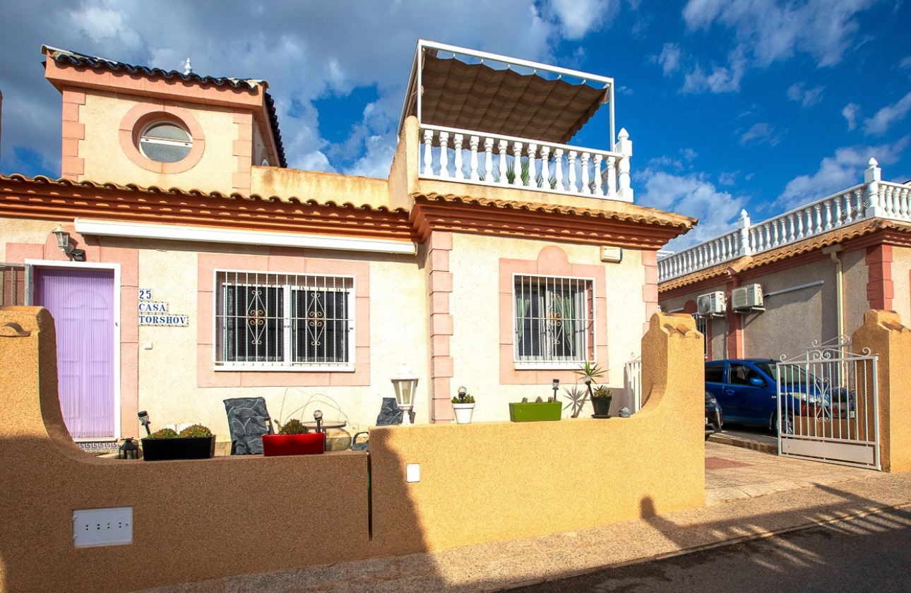 Resale - Villa / parhus - Orihuela Costa - Playa Flamenca