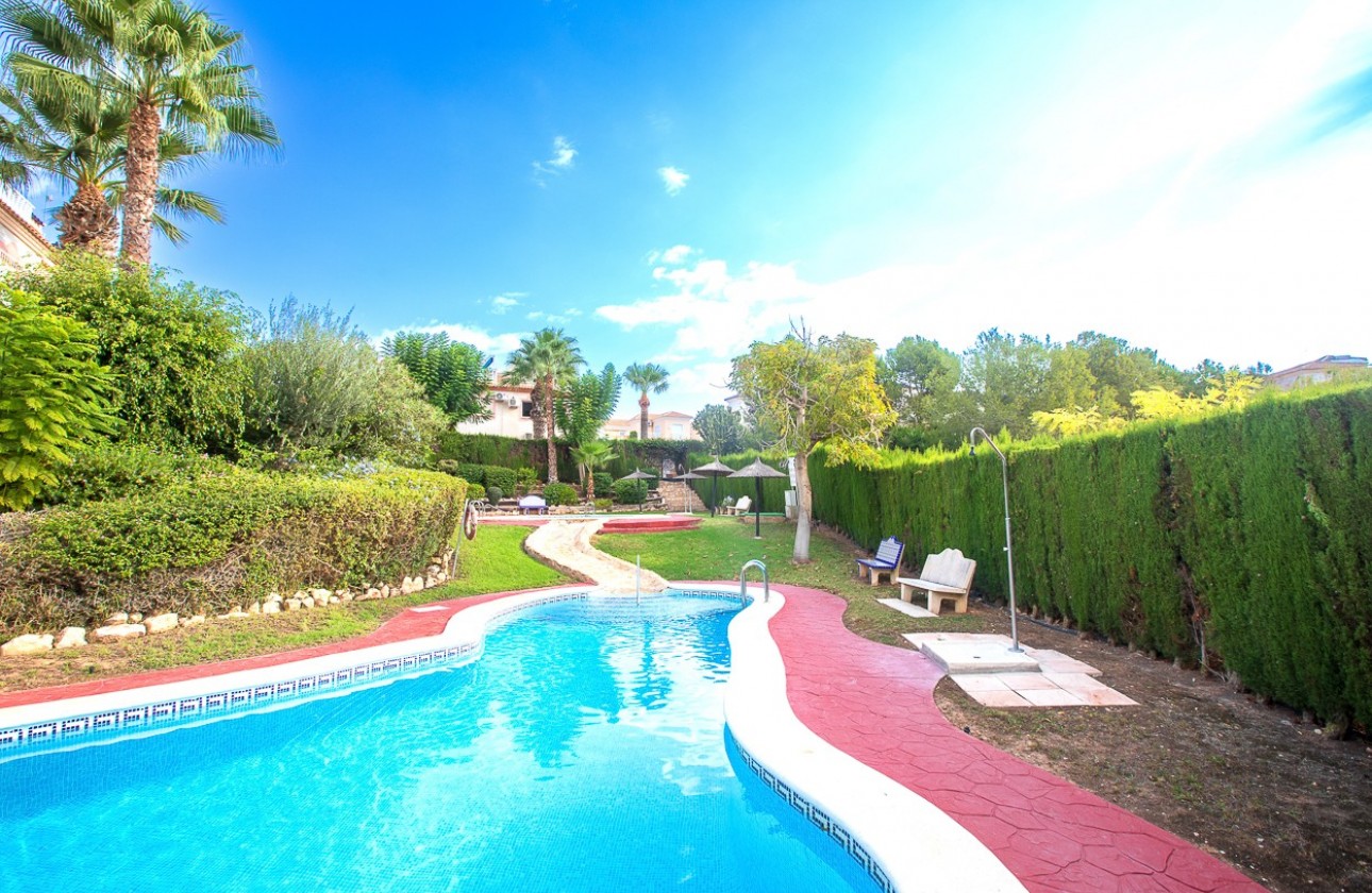 Resale - Villa / parhus - Orihuela Costa - Playa Flamenca