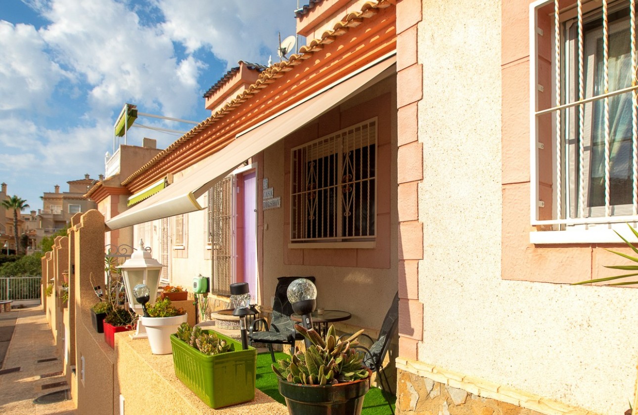 Resale - Villa / Semi-detached - Orihuela Costa - Playa Flamenca