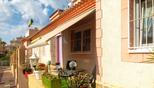 Resale - Villa / Semi-detached - Orihuela Costa - Playa Flamenca