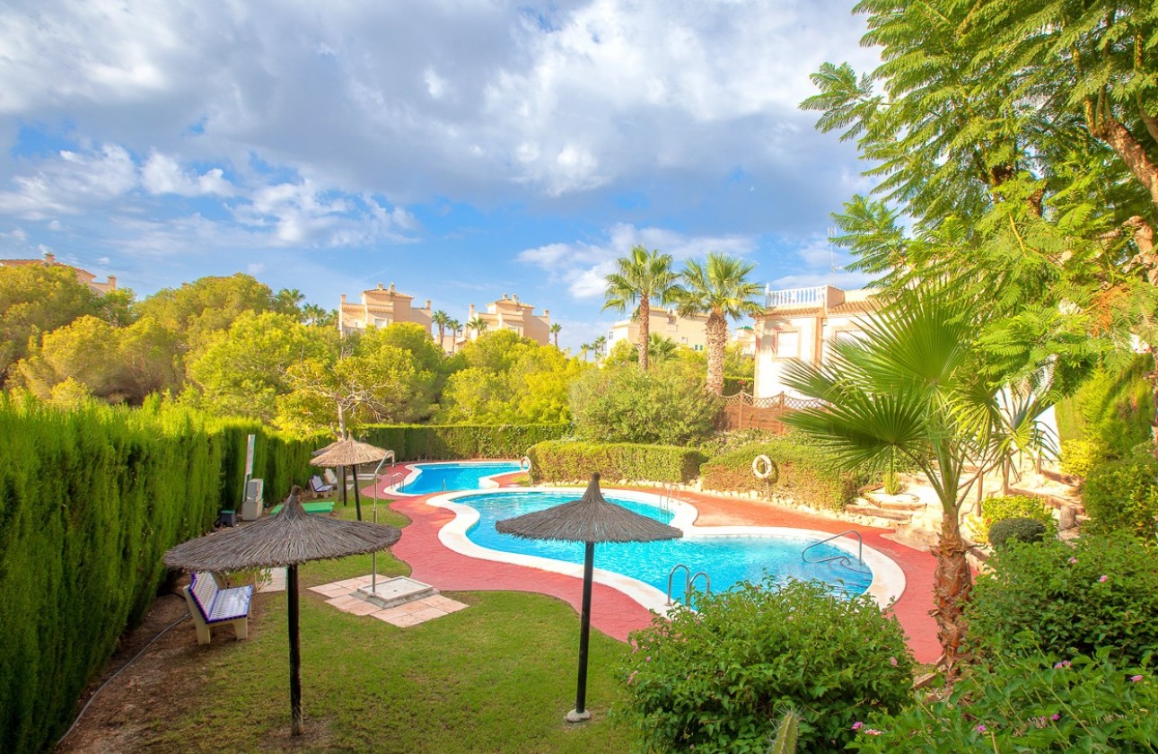 Resale - Villa / parhus - Orihuela Costa - Playa Flamenca