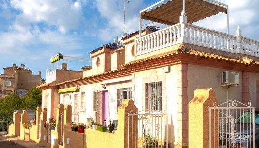 Resale - Villa / parhus - Orihuela Costa - Playa Flamenca