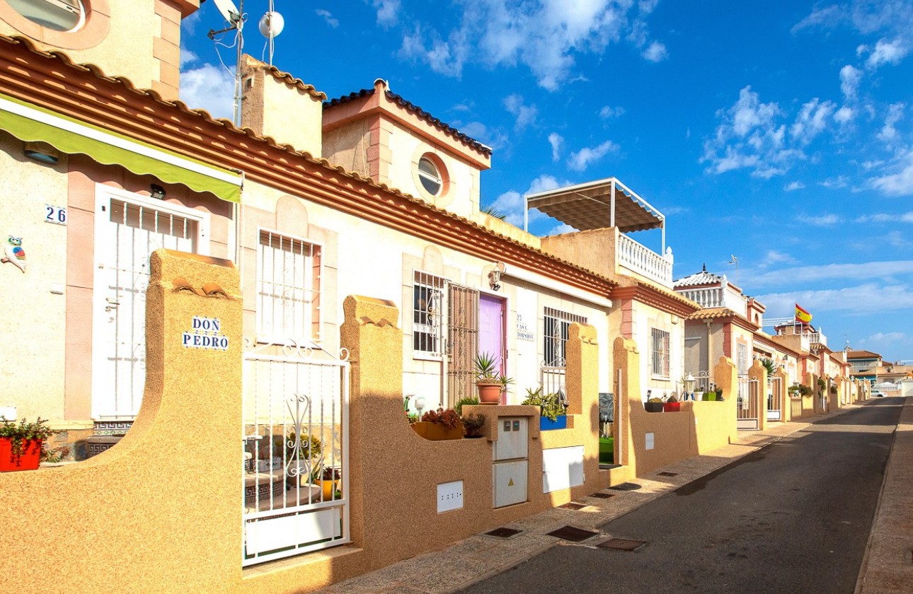 Resale - Villa / parhus - Orihuela Costa - Playa Flamenca