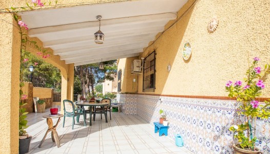 Resale - Villa - Villamartin - Res. Las Filipinas