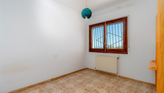 Resale - Villa - Oliva - Urb. Tossal Gross