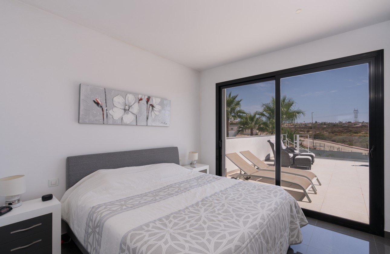 Resale - Villa - San Fulgencio - La Marina