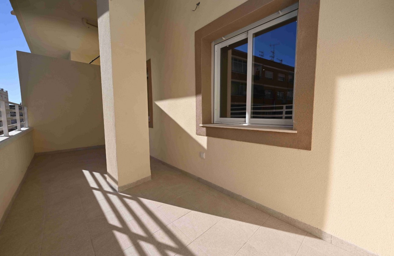 Rynek wtórny - Apartament - Torrevieja - Puerto