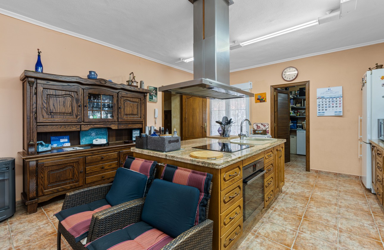 Segunda mano - Chalet independiente  - El Altet - San Francisco de Asis