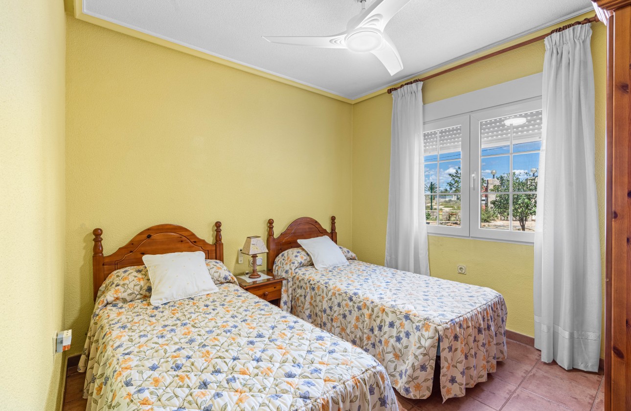 Segunda mano - Chalet independiente  - El Altet - San Francisco de Asis