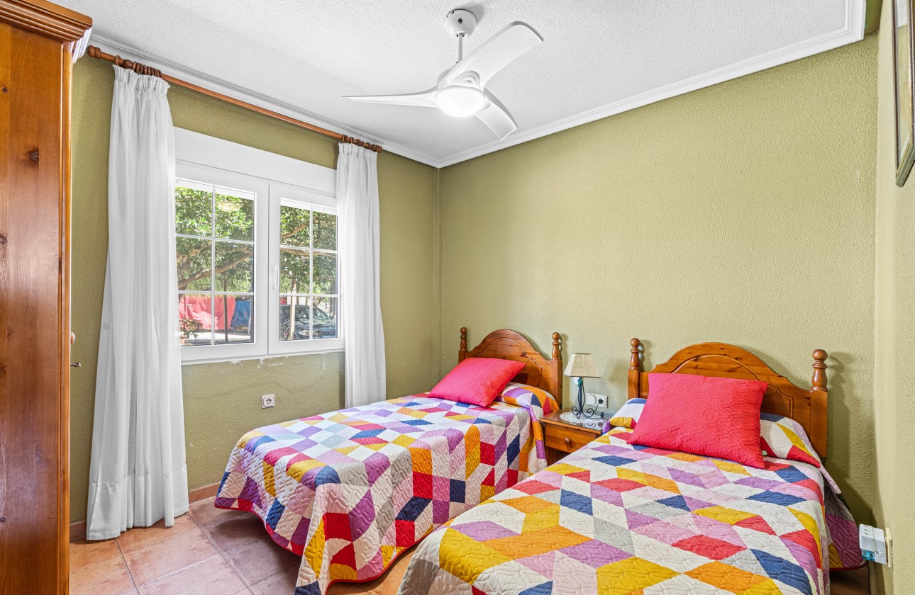 Segunda mano - Chalet independiente  - El Altet - San Francisco de Asis