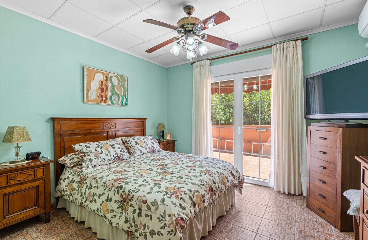 Segunda mano - Chalet independiente  - El Altet - San Francisco de Asis