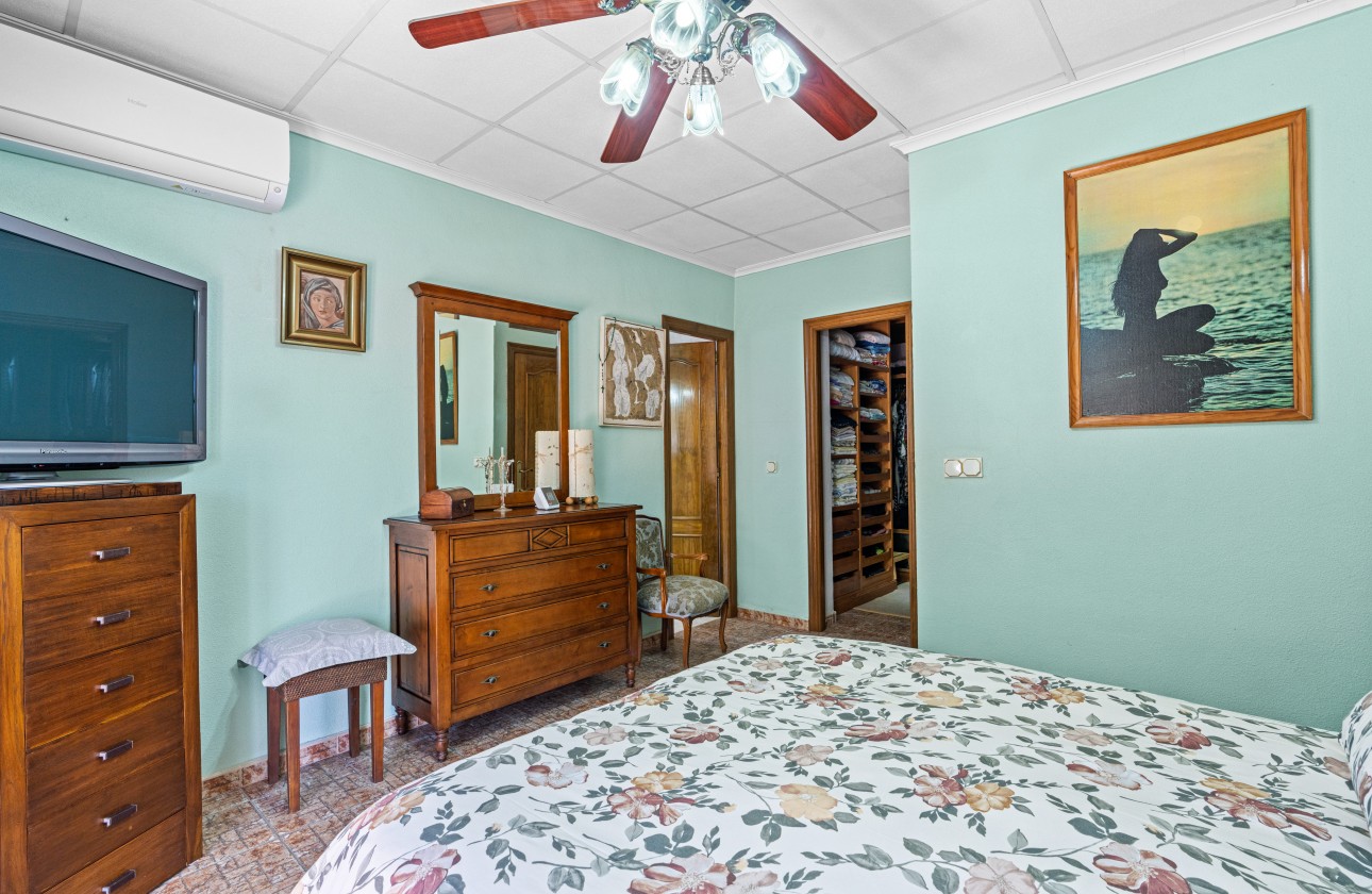 Segunda mano - Chalet independiente  - El Altet - San Francisco de Asis