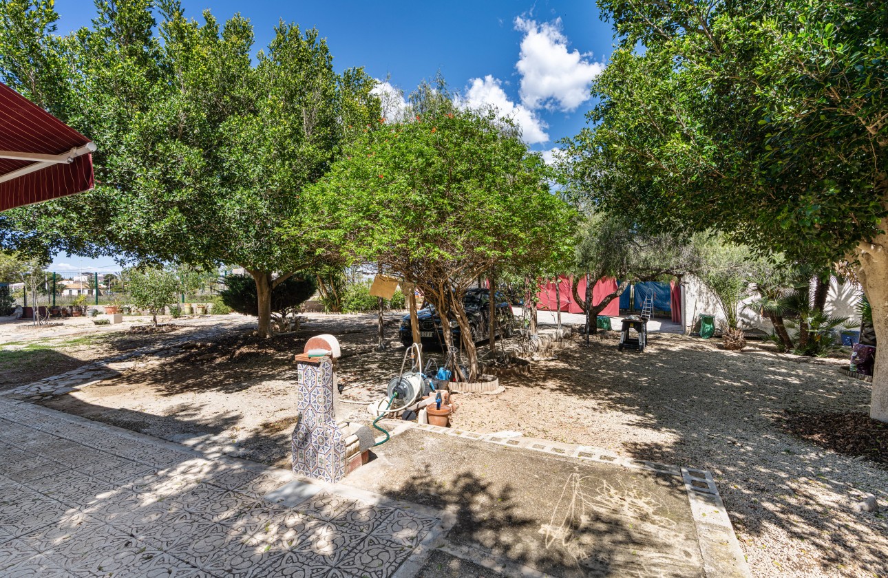 Segunda mano - Chalet independiente  - El Altet - San Francisco de Asis