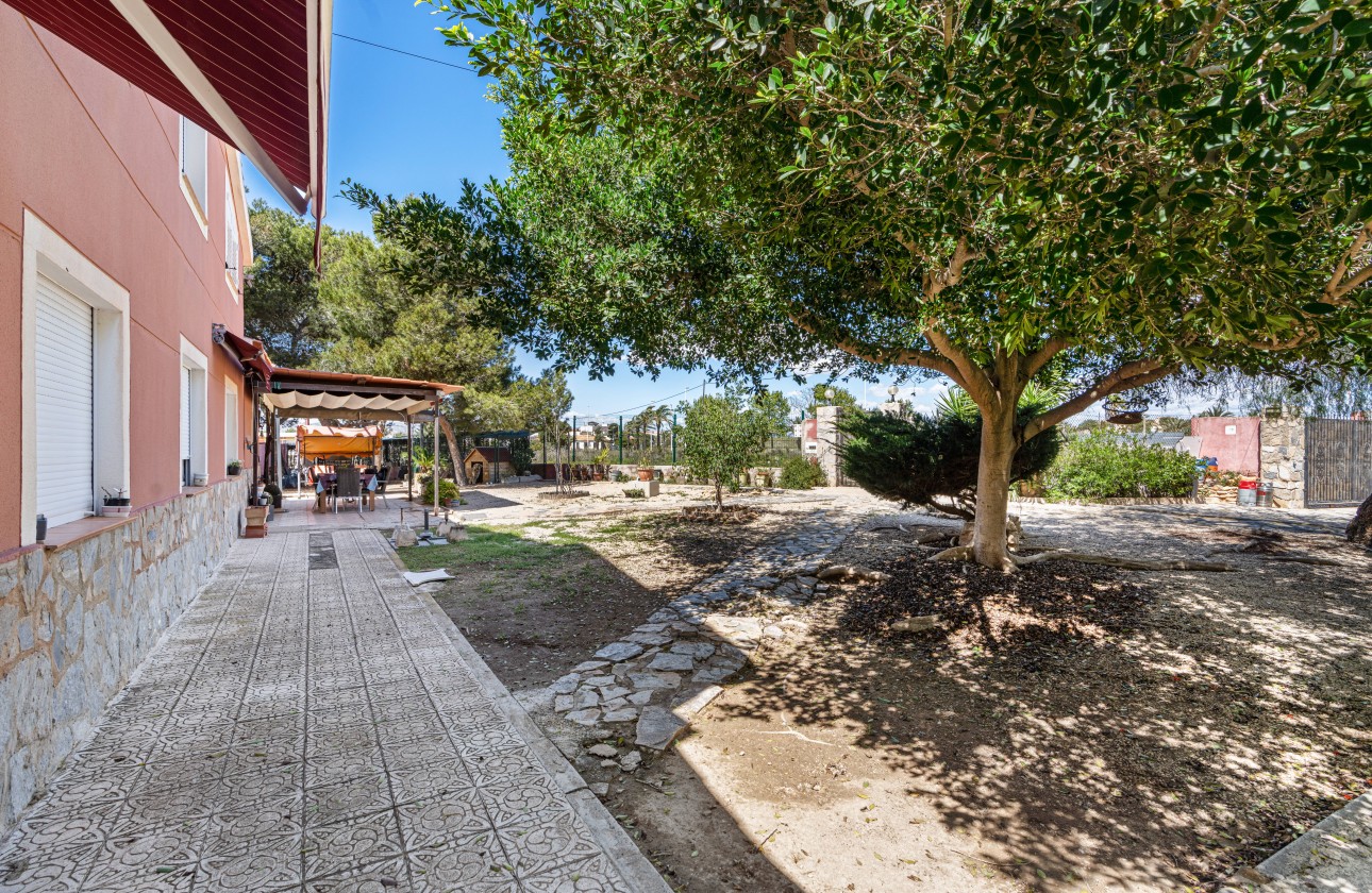 Segunda mano - Chalet independiente  - El Altet - San Francisco de Asis