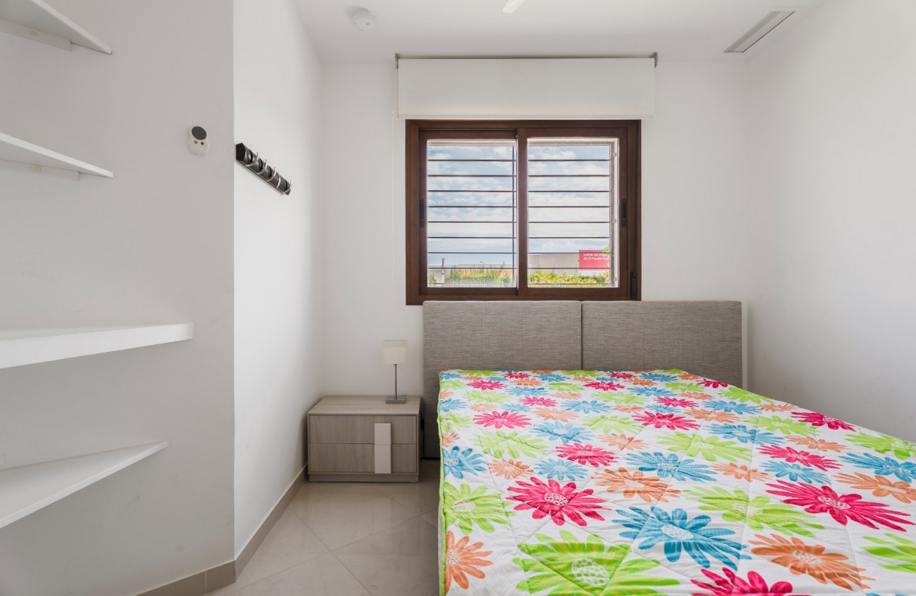 Resale - Ground Floor  - Orihuela Costa - La Zenia