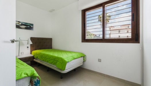 Resale - Ground Floor  - Orihuela Costa - La Zenia