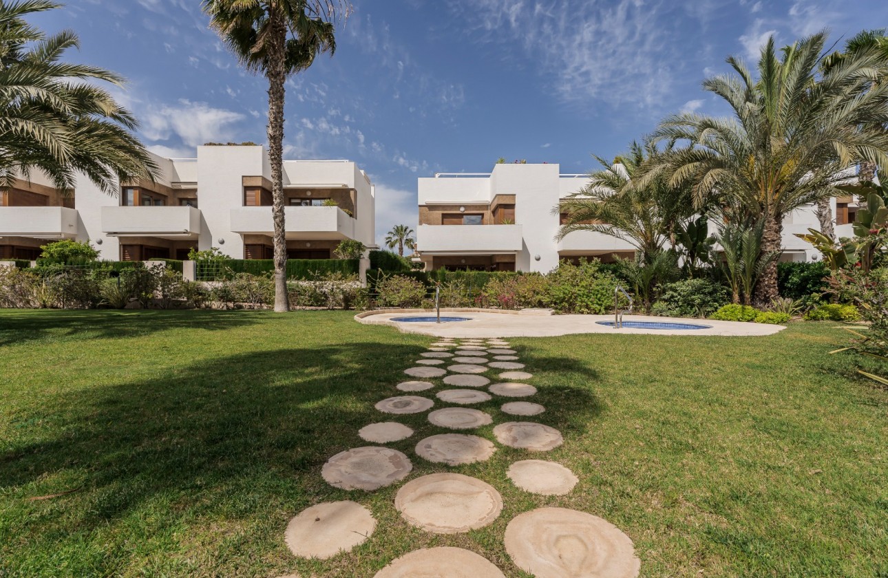 Resale - Ground Floor  - Orihuela Costa - La Zenia