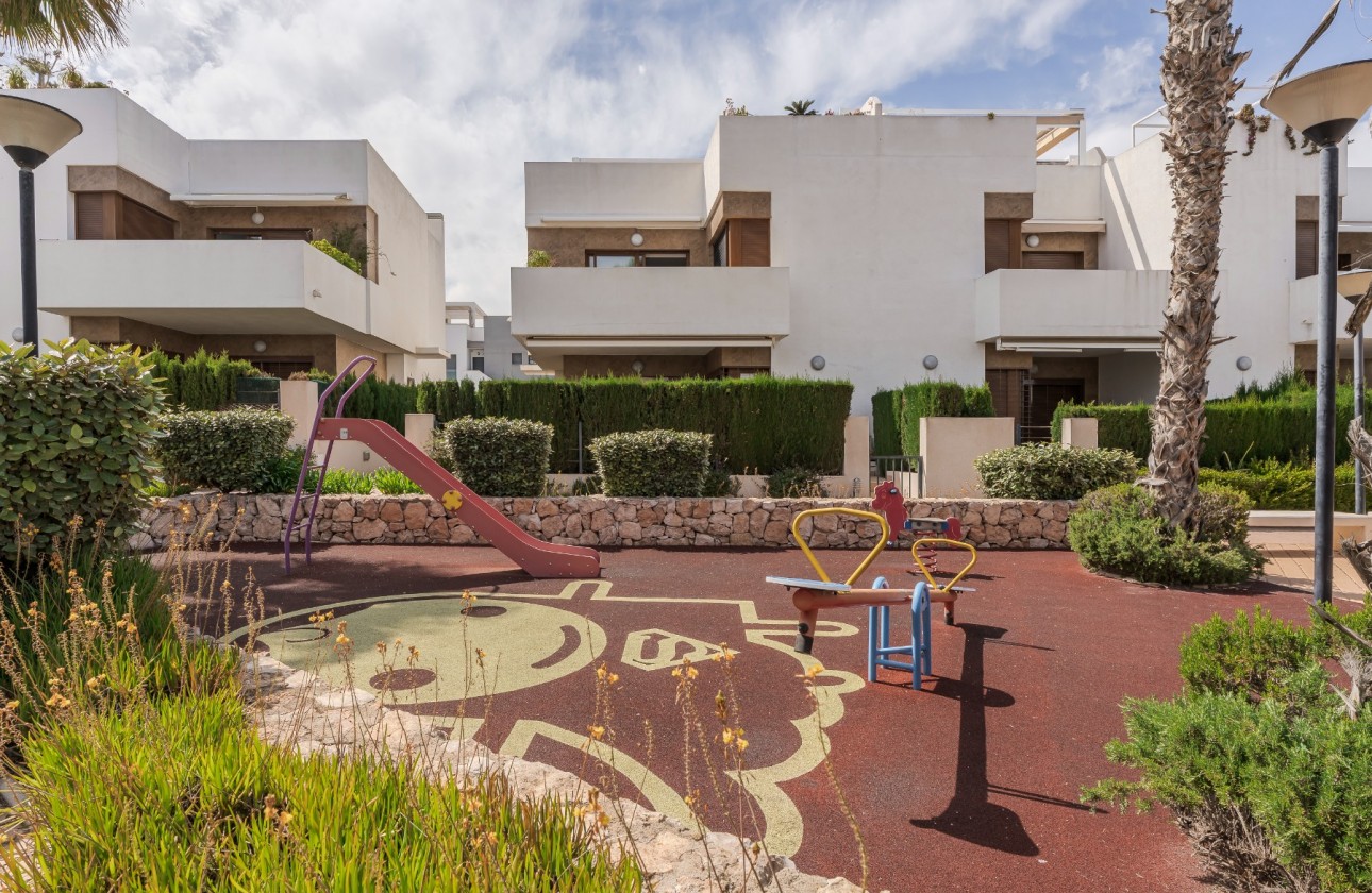 Resale - Ground Floor  - Orihuela Costa - La Zenia