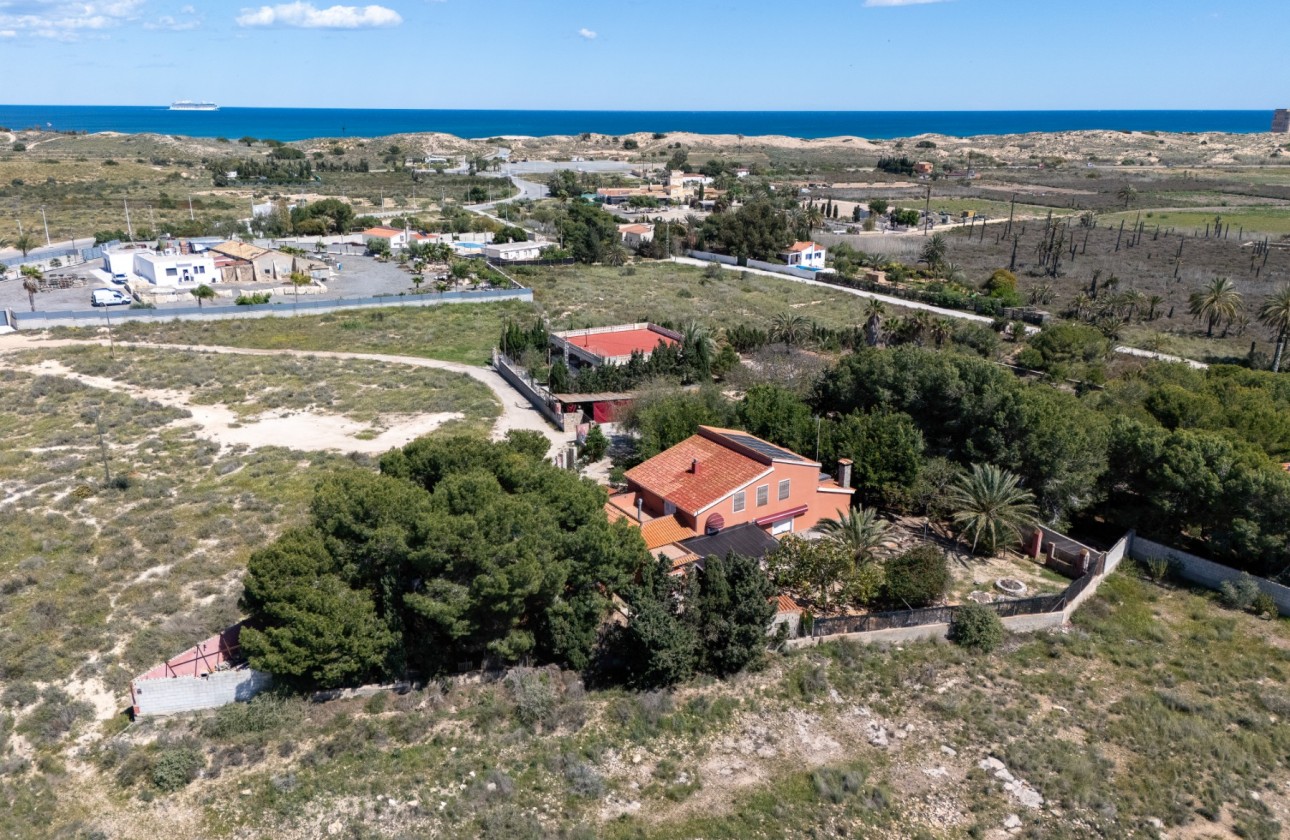 Segunda mano - Chalet independiente  - El Altet - San Francisco de Asis