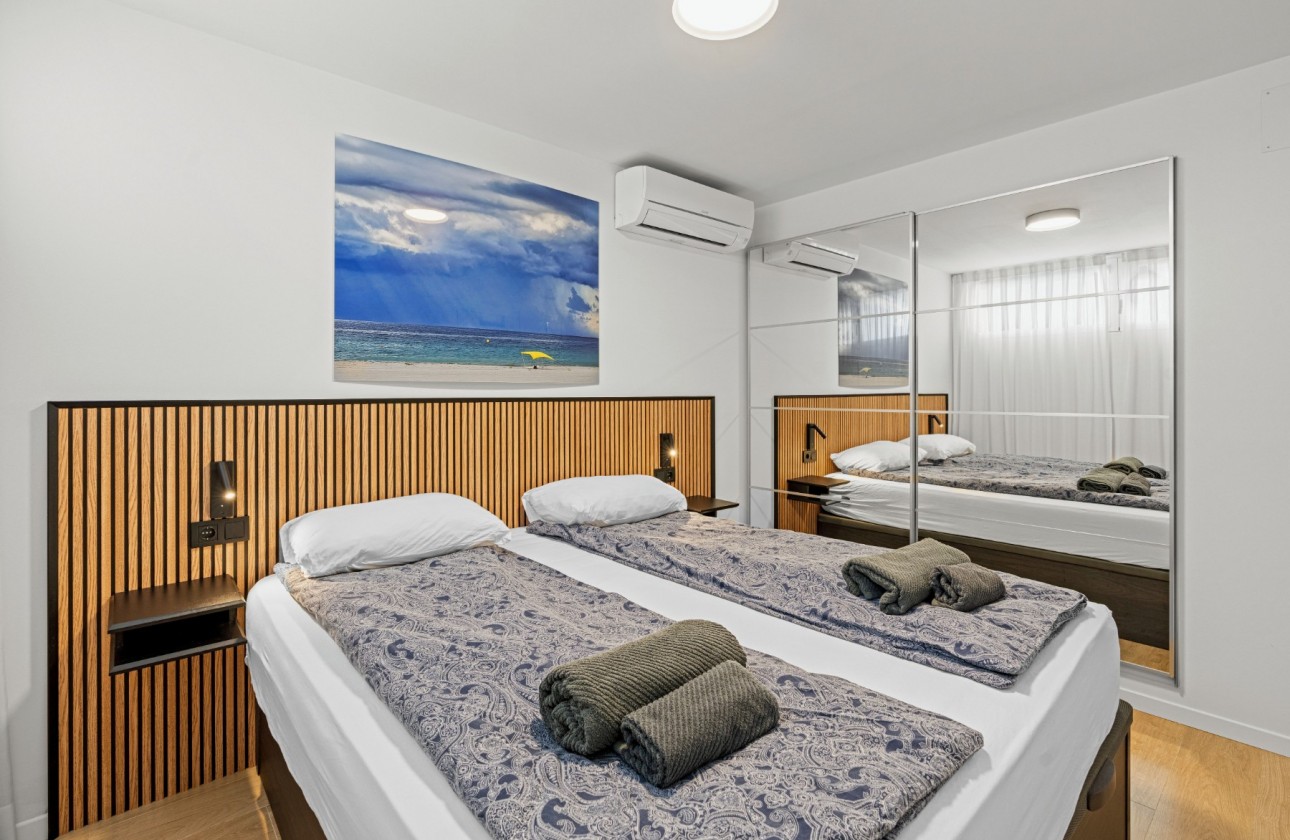 Resale - Apartment - Villajoyosa - Port