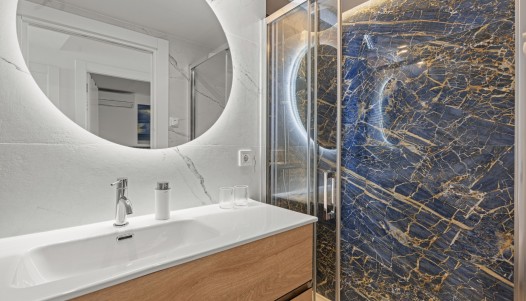 Resale - Apartment - Villajoyosa - Port