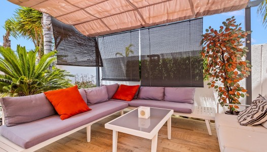 Resale - Villa / Semi-detached - Torre de La Horadada - Pueblo Latino