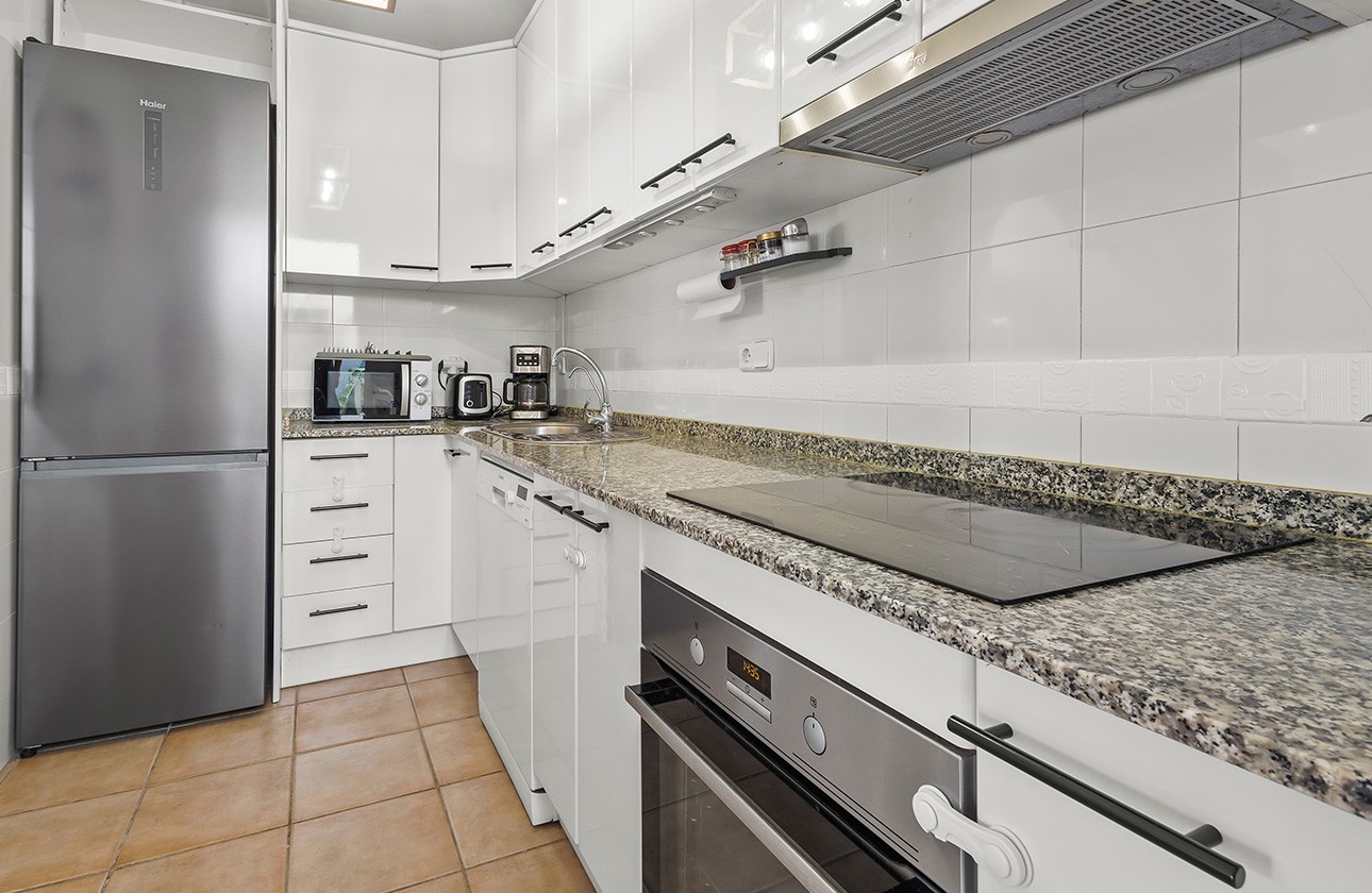 Resale - Villa / Semi-detached - Torre de La Horadada - Pueblo Latino