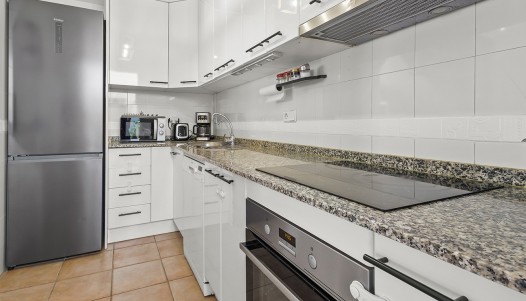 Resale - Villa / Semi-detached - Torre de La Horadada - Pueblo Latino