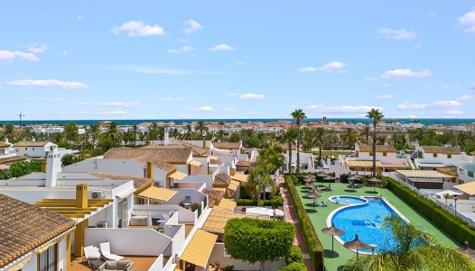 Resale - Villa / Semi-detached - Torre de La Horadada - Pueblo Latino