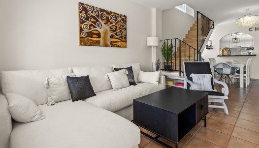 Resale - Villa / Semi-detached - Torre de La Horadada - Pueblo Latino