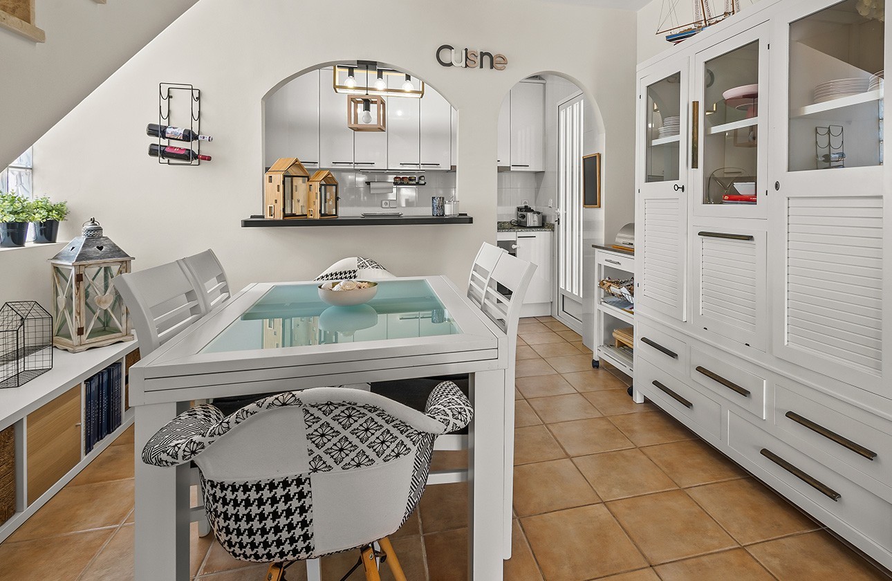 Resale - Villa / Semi-detached - Torre de La Horadada - Pueblo Latino