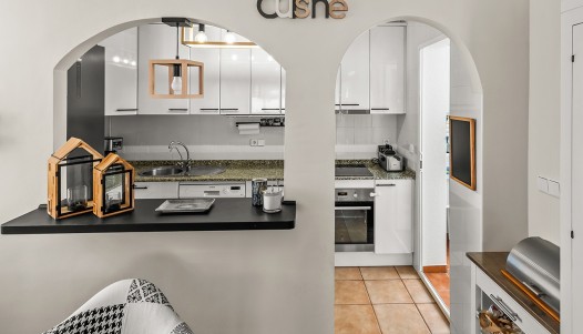 Resale - Villa / Semi-detached - Torre de La Horadada - Pueblo Latino