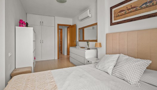 Resale - Villa / Semi-detached - Torre de La Horadada - Pueblo Latino