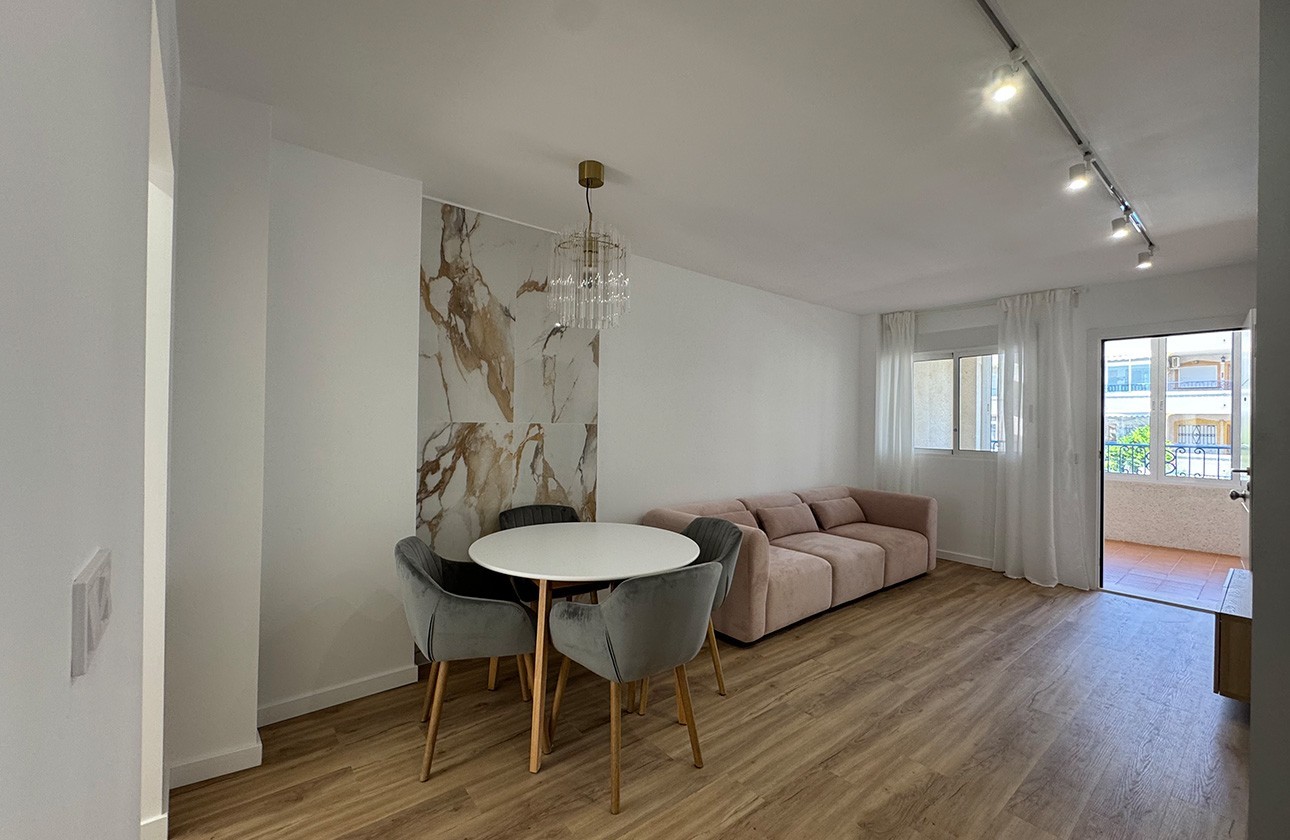 Resale - Apartment - Orihuela Costa - Punta Prima