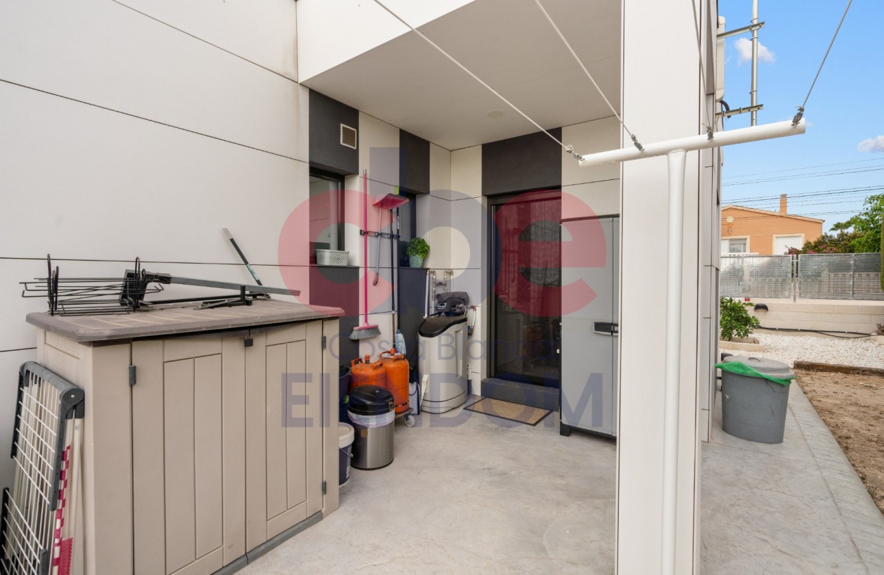 Resale - Villa - San Vicente del Raspeig