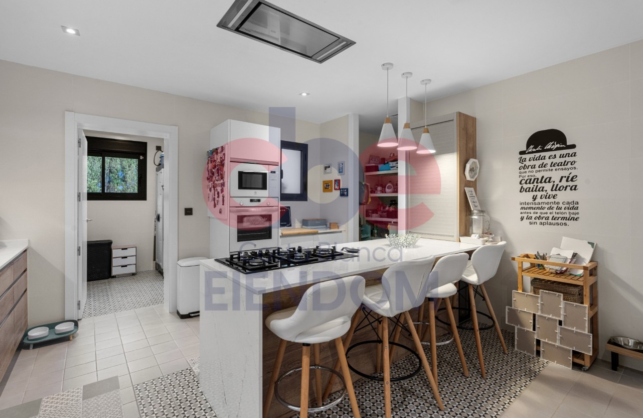 Resale - Villa - San Vicente del Raspeig