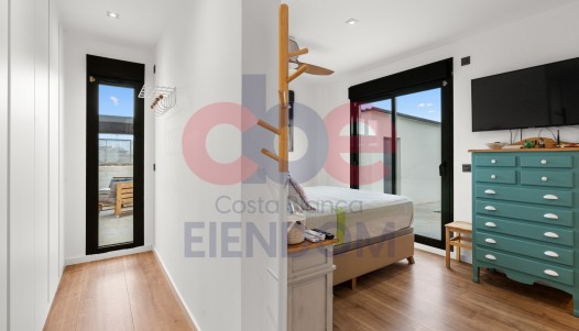 Resale - Villa - San Vicente del Raspeig