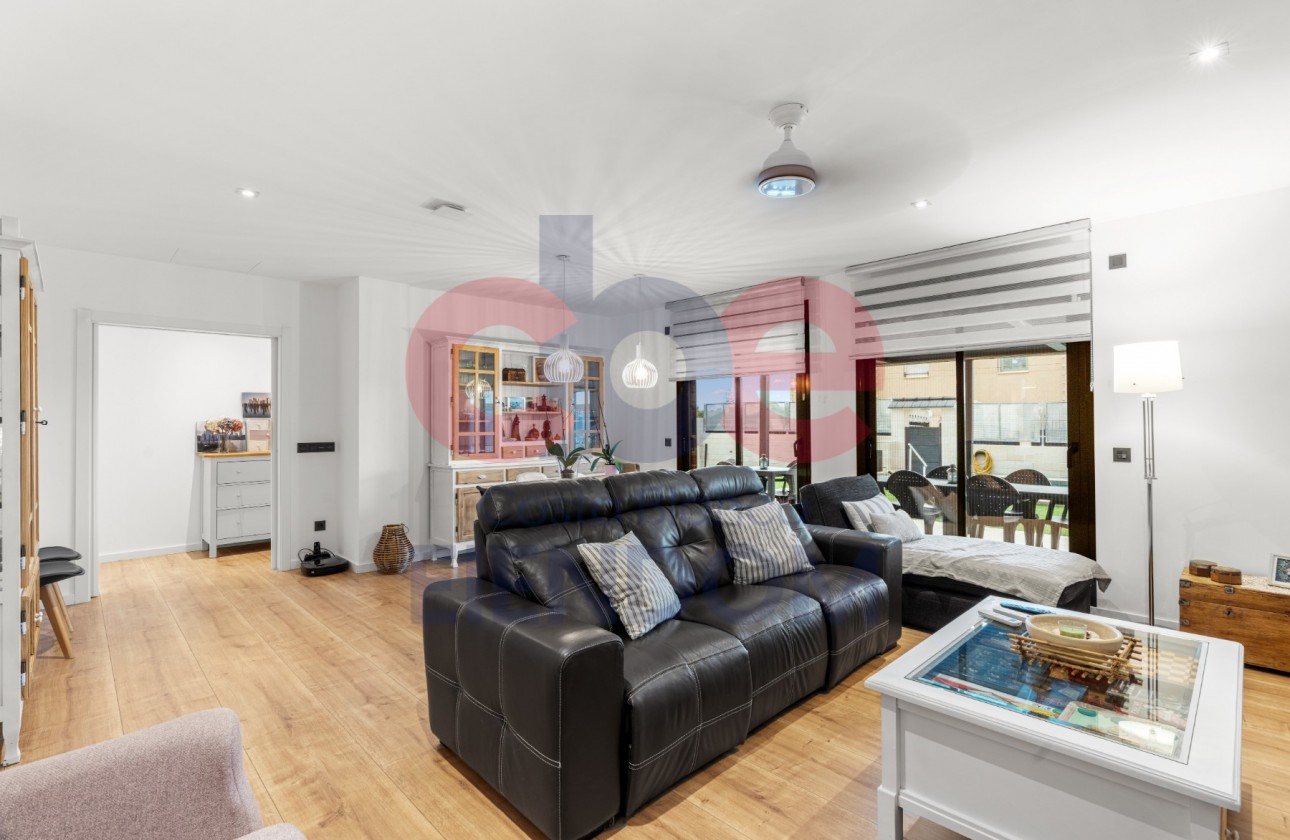 Resale - Villa - San Vicente del Raspeig