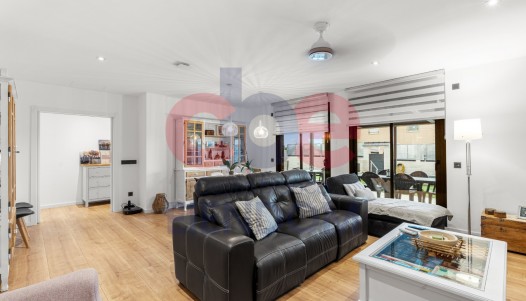 Resale - Villa - San Vicente del Raspeig