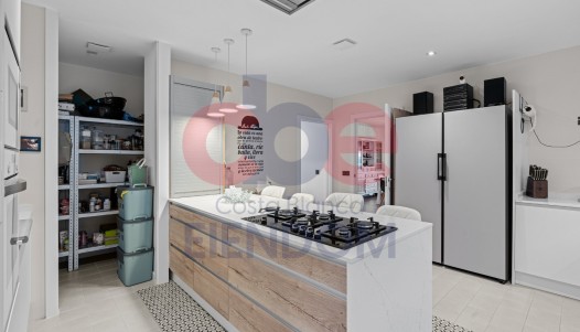 Resale - Villa - San Vicente del Raspeig